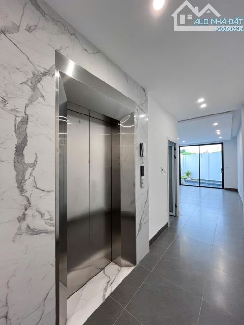 Bán NR tại khu TT Licola, 488 Ngọc Hồi, 11 tỷ, 102 m2, 5 tầng, có thang máy. Uy tín! - 2