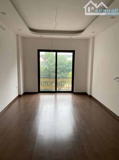 Chủ cần bán gấp căn nhà gần cầu Thượng Cát - Lô góc - Nhà mới - 2