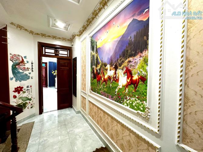 Bán biệt thự sang trọng hiện đại KĐT Dịch Vọng, Q Cầu Giấy. DT 308m x 4 nổi 1 hầm, mt 15m. - 2