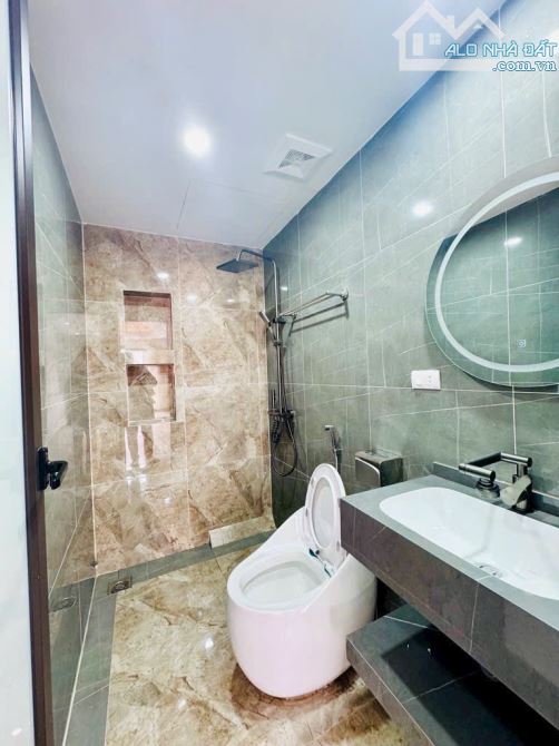 4,7 Tỷ Nhà Đẹp Di Ái -Hoài Đức -5 Tầng Xây Mới Đẹp -Ngõ Nông,Ô Tô Cạnh  DT 35m - 2