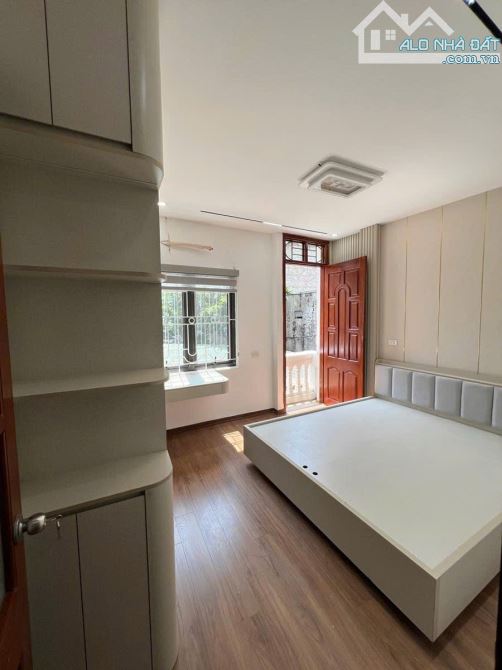 BÁN TÒA CĂN HỘ DỊCH VỤ TRUNG KÍNH - GẦN PHỐ - 98mx7 tầng, DOANH THU 120 TR/THÁNG - 2