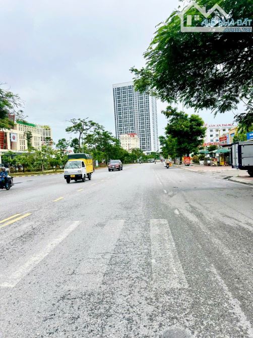 Mrs Tâm Chỉ 90tr/m2 lô đất mặt đường Hồng Bàng, Sở Dầu, Hồng Bàng, Hải Phòng.181m2 - 2