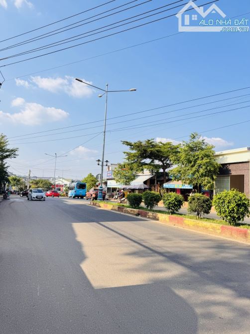 CHO THUÊ ĐẤT TRẦN QUÝ CÁP 1582M2 TC BMT - 20TR - 2