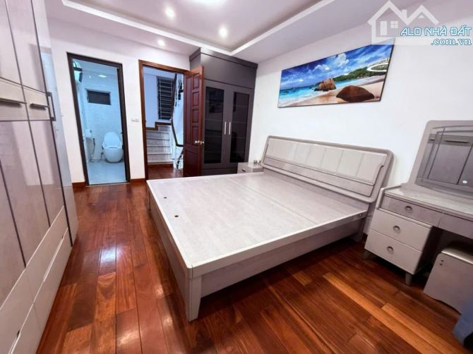Siêu phẩm Giáp Nhất 35m2, 6 tầng, 20m ra ô tô tránh, giá 8 tỷiá 8 yy - 2