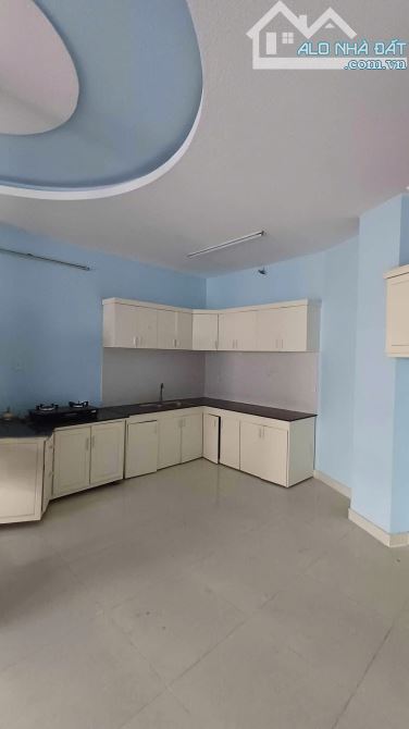 NHÀ PHỐ 3TẦNG 4PN 3WC 75M2 NGANG 6M NỞ HẬU 7,5M HẺM Ô TÔ 3,5M NGUYỄN TRUNG TRỰC P3 - 5 TỶ - 2