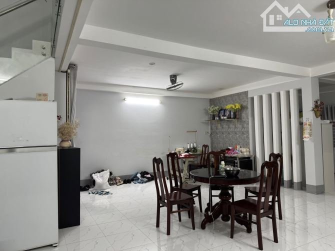 Kinh tế eo hẹp chủ rao bán nhà 1 lầu 1 trệt 111m2 giá 925 triệu sổ hồng riêng - 2