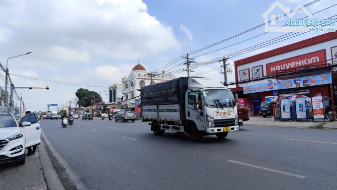 Bán đất 136m2 - Góc 2 MẶT TIỀN Kinh Doanh KDC xầm uất, Đường YÊN THẾ, Hố Nai 3 - 2