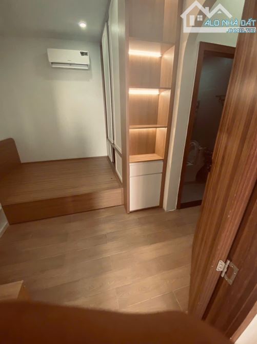 GIÁ NHỈNH 4 TỶ- CỰC PHẨM XÂY MỚI NHÀ 3 TẦNG ĐẸP – KIỆT Ô TÔ ĐƯỜNG 2/9 – FULL NỘI THẤT - 2