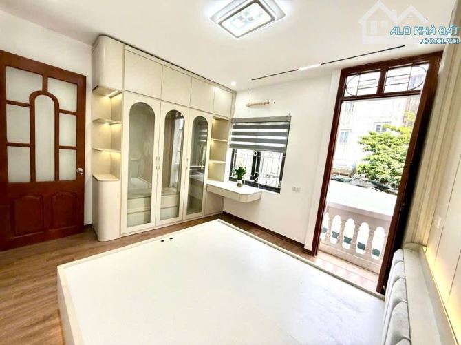 Nhà đẹp Xuân Đỉnh, dân xây chắc chắn, lên tầng thoải mái - 2