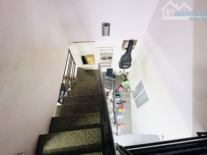 [ MẶT TIỀN ]  2 TẦNG  ĐƯỜNG SỐ TÂN KIỂNG Q.7 CHỈ NHỈNH 8 ĐỒNG - 2