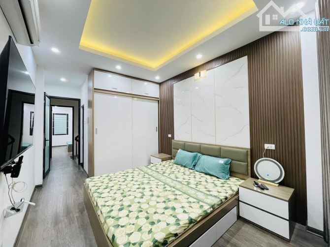 NHÀ MỚI 5 TẦNG LINH ĐÀM - TỔ ẤM HIỆN ĐẠI CHO GIA ĐÌNH - CÁCH Ô TÔ 10M - GIÁ 8.5 TỶ - 2