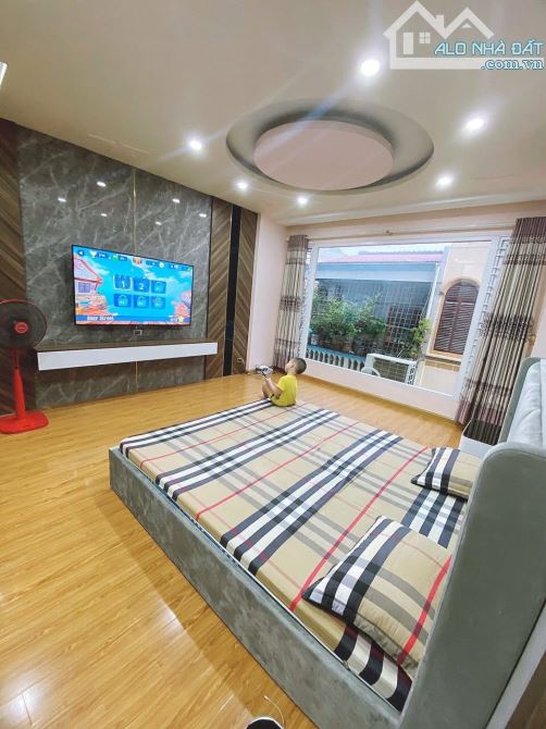 Cần Bán nhà 5 tầng phố Tô Hiệu Hải Phòng - Oto đỗ cửa, quá ổn để ở và kinh doanh - 2