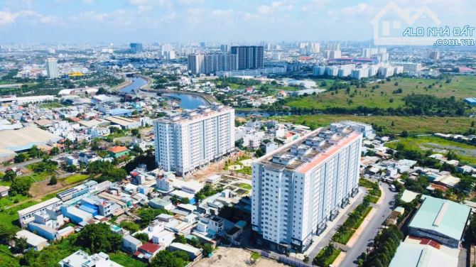 Bán căn hộ chung cư CoNic Boulevard - đường Huỳnh Bá Chánh- 2,4 TỶ (100%) - 2