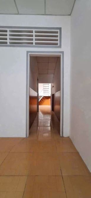 NHÀ RỘNG TRỆT GÁC LỮNG MT ĐƯỜNG HÀNG XOÀI SÁT BÊN Đ.PHẠM HÙNG KD SUNG TÚC LÊ BÌNH CÁI RĂNG - 2