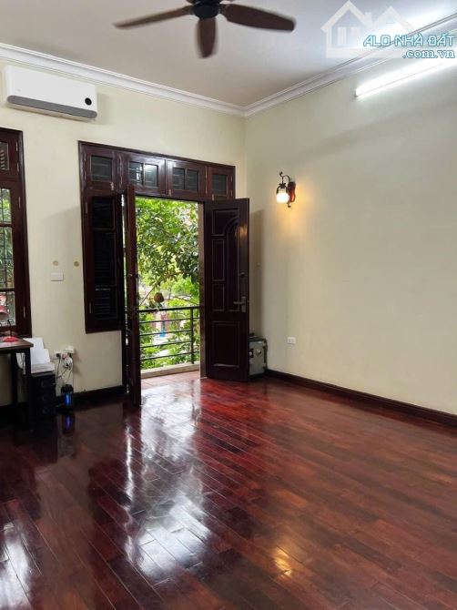 Vũ Ngọc Phan 85m2 - 23 tỷ Ô tô, Giá Tốt, Ngõ Thông Kinh Doanh - Sổ Vuông - 2