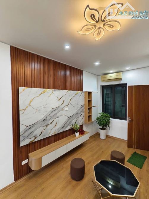 Tập thể Quốc Hội (Ba Đình)💥55m2💥2 Ngủ+WC💥Nhà đẹp ở luôn💥2 Tỷ Hơn có thương lượng - 2