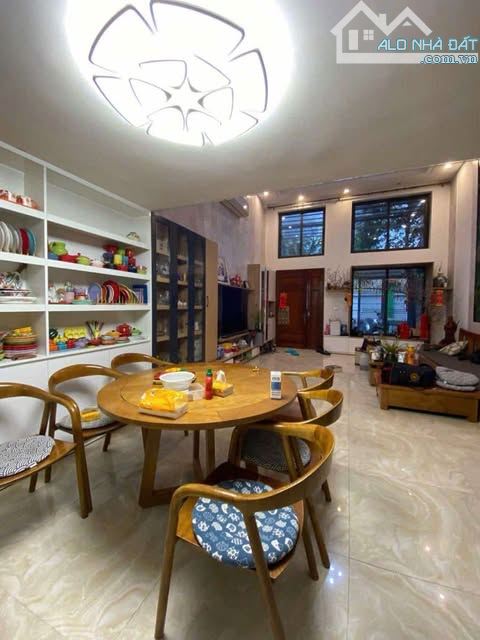 HIẾM BIỆT THỰ BỒ ĐỀ VỈA HÈ Ô TÔ TRÁNH 120M-4 TẦNG- 10MT.46,5TỶ LÔ GÓC KINH DOANH ĐỈNH - 3