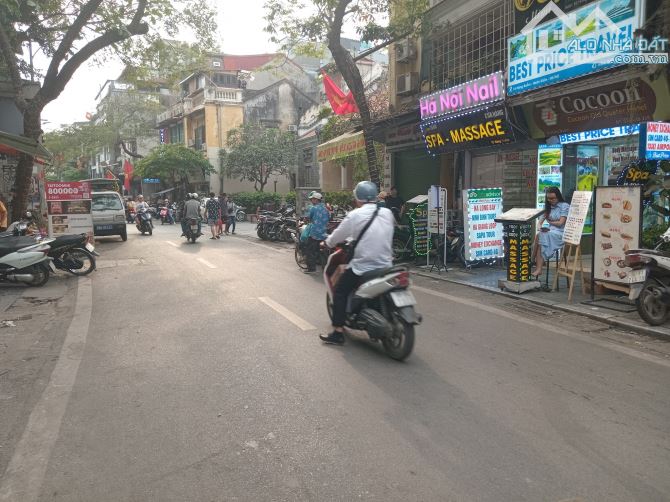 Bán nhà mặt phố Hàng Buồm 514m2 mặt tiền 16.5m, Giá 256 tỷ