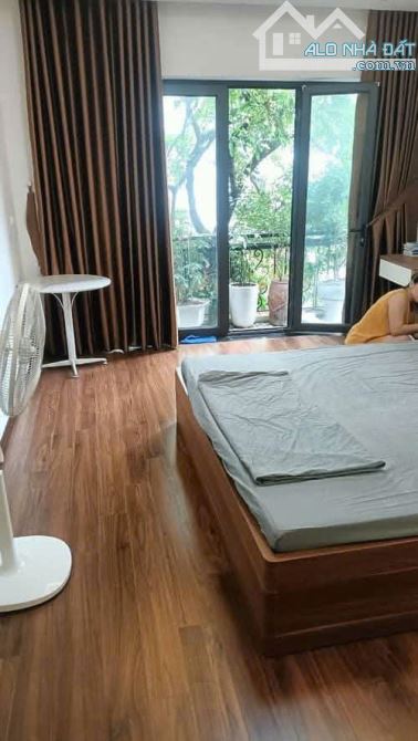 8,6 tỷ 42m2, 5T, MT hoa hậu, 2 thoáng, dân xây phố Minh Khai, HBT ngõ ba gác tránh SH - 3