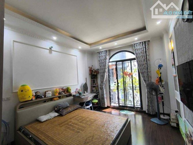 nhà đẹp Cổ Linh, 50m x 5 tầng, gara 2 ôtô, ngõ thông, đón đầu cầu Trần Hưng Đạo - 3