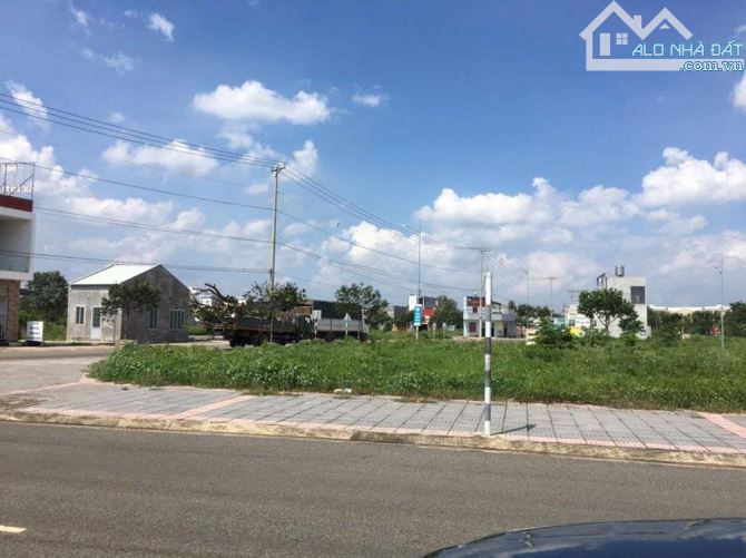 CHÍNH CHỦ GỬI BÁN – LÔ GÓC TÁI ĐỊNH CƯ HẮC DỊCH – VỊ TRÍ ĐẸP – GIÁ TỐT! - 3