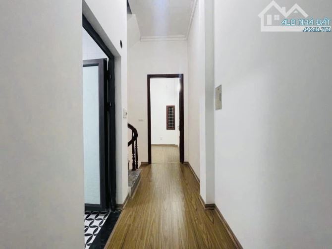 BÁN NHÀ PHỐ MINH KHAI- Q. HBT- NHÀ ĐẸP GẦN PHỐ- 1 BƯỚC RA Ô TÔ- 46m2 - 3 TẦNG- 11.3 TỶ - 3