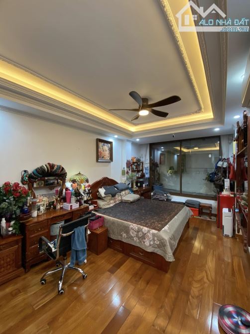 Bán nhà phố Lê Thanh Nghị, Hai Bà Trưng, sát phố, 2 thoáng, ở ngay 6 tầng 35m2 giá 11.5 tỷ - 3