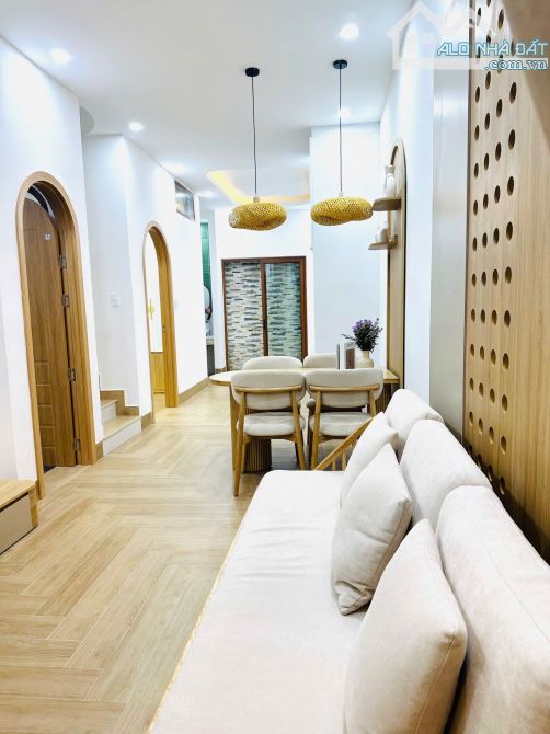 Nhà đẹp 2 Tầng BÙI THỊ XUÂN- giá chỉ 2tỷ 7xx - 3