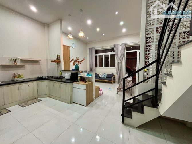 Nhà 1 trệt 1 lầu Hiêp an :  Diện tích: 7,1 x 15m – thổ cư: 60m² - 3