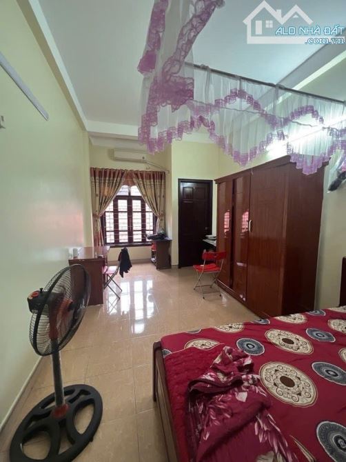 B.Á.N NHÀ THỊ TRẤN ĐAN PHƯỢNG , GẦN CHỢ, GẦN Ô TÔ ,  DÂN XÂY KIÊN CỐ  45M2, 4 TỶ 8 - 3