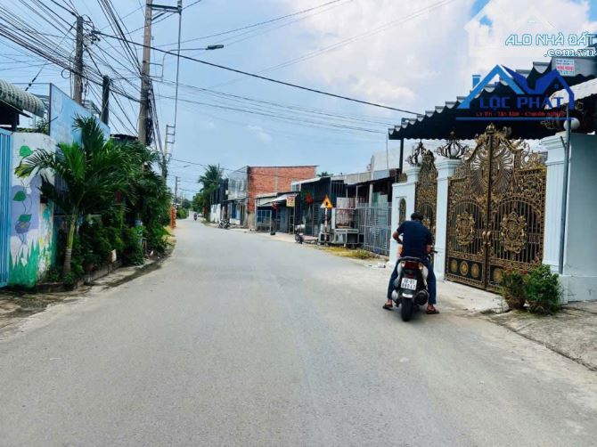 Bán lô đất p An Hoà Biên Hòa 800m2 có 300m2 thổ cư giá chỉ 7 tỷ - 3