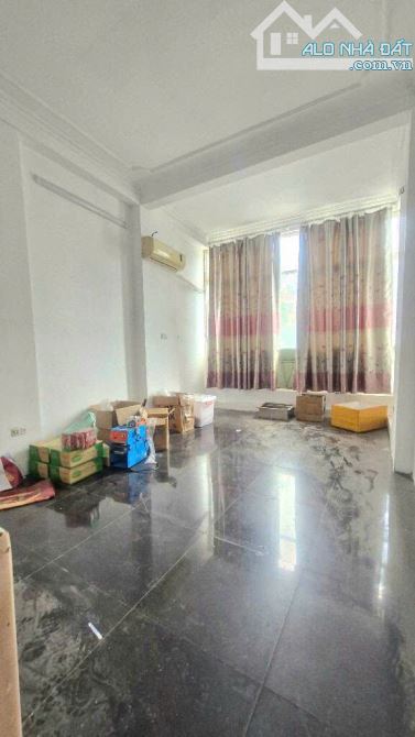 Mặt phố Tây Sơn, vỉa hè, ô tô tránh, KD, cho thuê 20tr/tháng, 20m2, 5 tầng, giá 11 tỷ - 3