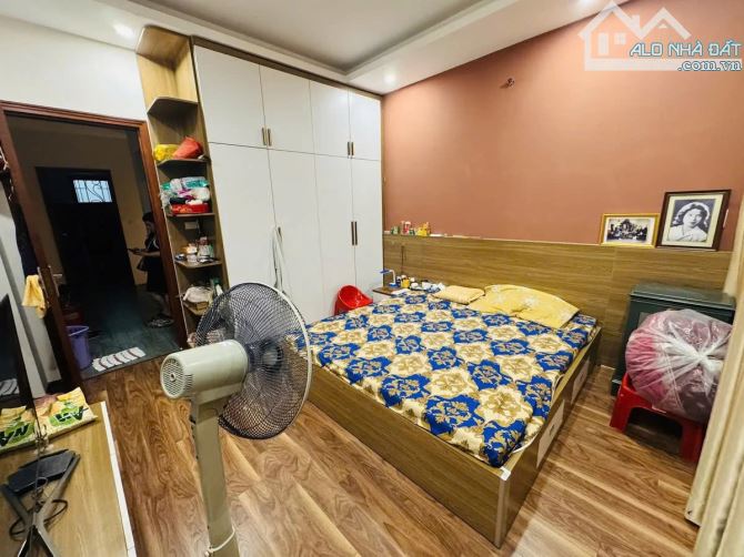 Bán Gấp nhà 5 tầng phố Bồ Đề, Long Biên, 50m², 2 Thoáng –  Ô tô vào nhà, Giá 13.2 tỷ - 3