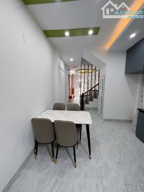 Phú diễn. Nguyễn Đạo An. 40m. 5 tầng. 7 phòng thoáng đẹp. Full nội thất. Nhỉnh 7 tỷ - 3