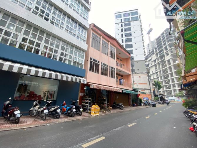 Ngay chợ Bến Thành, Metro bề ngang 9,3m MT Lê Công Kiều DTKV 9,3x6,3 - Giá: 27 tỷ TL - 3