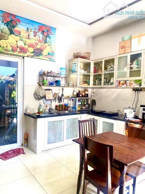 Nhà 2 tầng, gần Nhà thiếu nhi Quận 2, Dt :121m -ngang 7.9m_vuông vắn _ Ghỉ 6.2 tỷ - 3