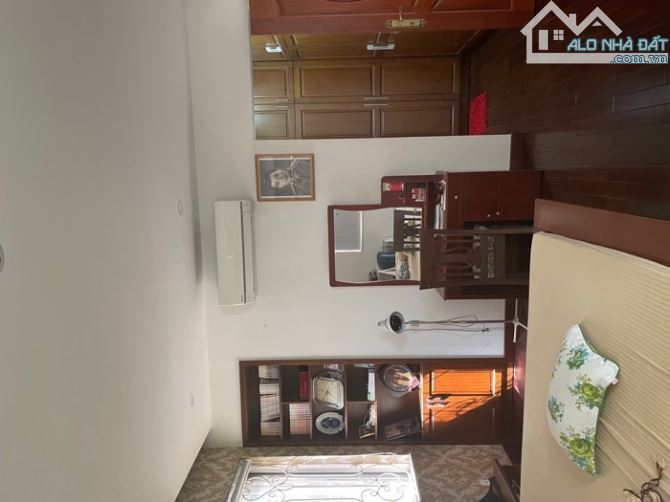 Bán Biệt thự cao cấp Nguyễn Văn Linh, Tân Phong, Q7, 10m x 20m, 200m2, 4 lầu, chỉ 36 tỷ! - 3