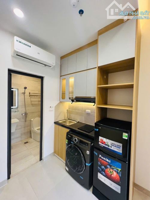 BÁN TÒA CH DV PHỐ HOÀNG QUỐC VIỆT - 180mx9 TẦNG - 80 PHÒNG, ô tô - KD 400 TRIỆU/THÁNG