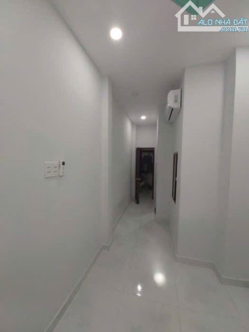 CHDV CÁCH HXH 10M - HOÀNG HOA THÁM - 17 TRIỆU/THÁNG CHỈ 6.5 TỶ - 4 BTCT - 3