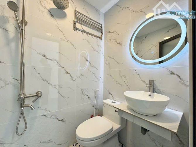 CHDV HUỲNH ĐÌNH HAI - DÒNG TIỀN 60Tr - 4TẦNG - 75M2 - 10PN - 11.5 TỶ TL - 3