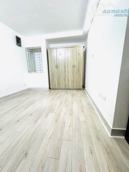 NHÀ MỚI GIÁP NHỊ 40M² – LÔ GÓC – 15M RA MẶT PHỐ – TẶNG FULL NỘI THẤT - 3