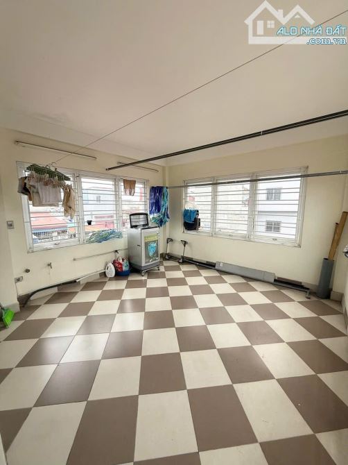 Cần Bán nhà 5 tầng ngõ Lâm Tường - Tô Hiệu - Diện tích ~ 60m2 - 4