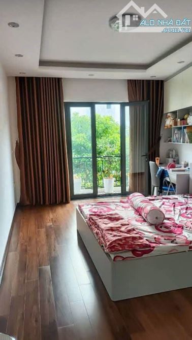 8,6 tỷ 42m2, 5T, MT hoa hậu, 2 thoáng, dân xây phố Minh Khai, HBT ngõ ba gác tránh SH - 4