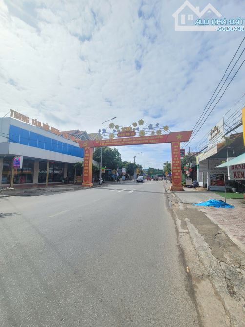 Bán nhà cấp 4 (6x35m), mặt tiền Nguyễn Du p.Bình Hòa, thu nhập 18tr/th - 4