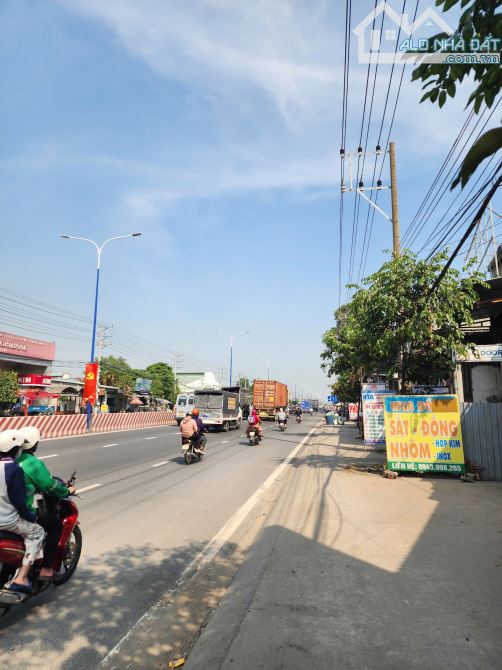 Bán biệt thự 22x62m, mặt tiền ĐT.743 p.An Phú kế Vòng Xoay An Phú, đang thuê 75tr/th - 4