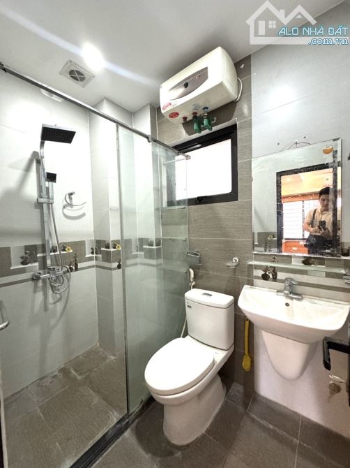 Chỉ 7.25 tỷ - Nhà Giáp Bát, Hoàng Mai - 41m2, 5 tầng, MT 4.5m - Ngõ thông gần ô tô - 4