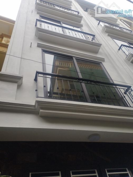Bán nhà Võ Chí Công, mới koong, ngõ thông, sát phố, an sinh đỉnh, 35m2 chỉ 8.x tỷ - 4