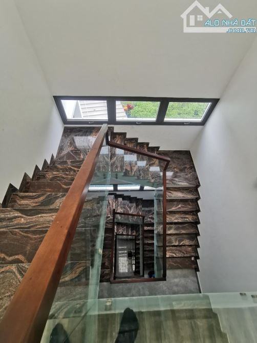Biêt thự 10 x 40 5 tầng Thanh Xuân q12 - 4