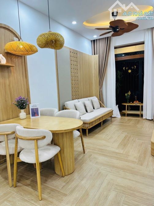 Nhà đẹp 2 Tầng BÙI THỊ XUÂN- giá chỉ 2tỷ 7xx - 4