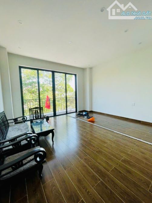 Bán nhà Minh Khai mặt đường Oto tránh vừa ở vừa Kinh doanh - DT 66m2 5 tầng Lô góc 16.5 tỷ - 4
